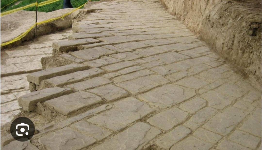 L'Appartement De La Pyramide Du Soleil Visoko Dış mekan fotoğraf